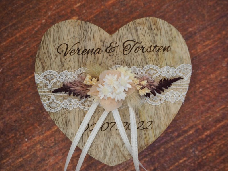 Ringkissen Holz Herz boho Trockenblumen 2