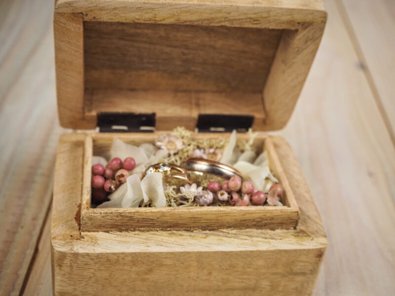 Ringkissen / Ringkästchen / Ringbox / Holzkästchen