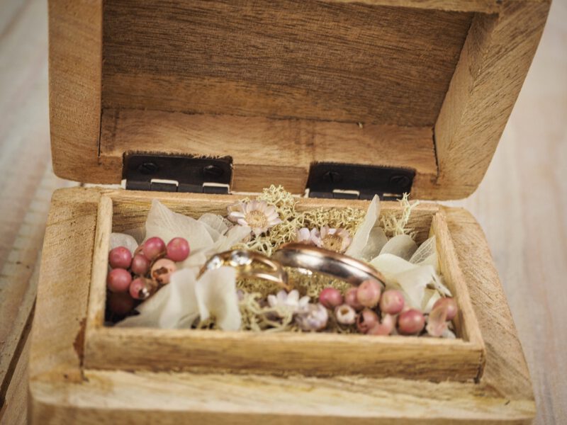 Ringkissen / Ringkästchen / Ringbox / Holzkästchen