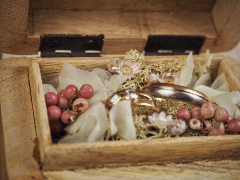 Ringkissen / Ringkästchen / Ringbox / Holzkästchen