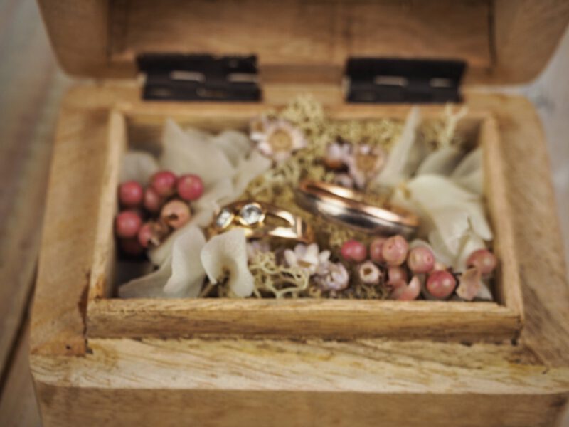 Ringkissen / Ringkästchen / Ringbox / Holzkästchen
