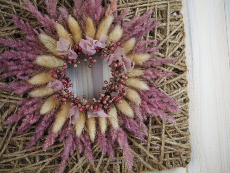 Hoop Trockenkranz Trockenblumen Wandkranz Türkranz Flowerhoop Fadenhoop Größe 30 oder 40 cm quadratisch rosa Hoop Trockenkranz Trockenblumen Wandkranz Türkranz Flowerhoop Fadenhoop Größe 30 oder 40 cm quadratisch rosa