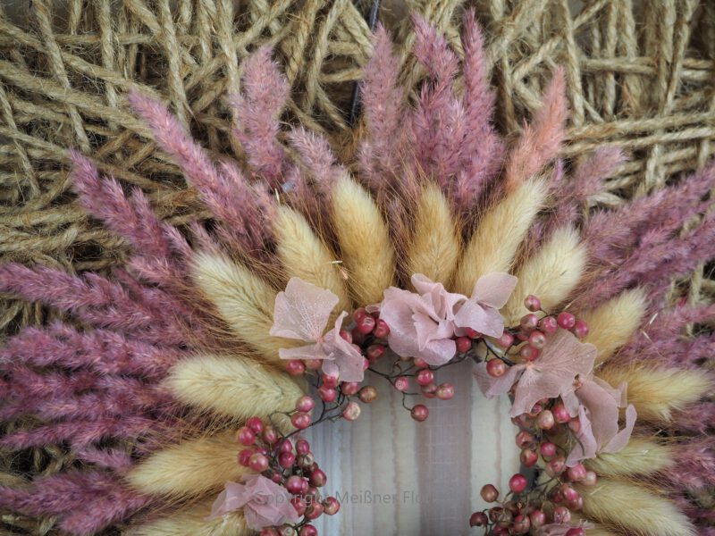 Hoop Trockenkranz Trockenblumen Wandkranz Türkranz Flowerhoop Fadenhoop Größe 30 oder 40 cm quadratisch rosa Hoop Trockenkranz Trockenblumen Wandkranz Türkranz Flowerhoop Fadenhoop Größe 30 oder 40 cm quadratisch rosa