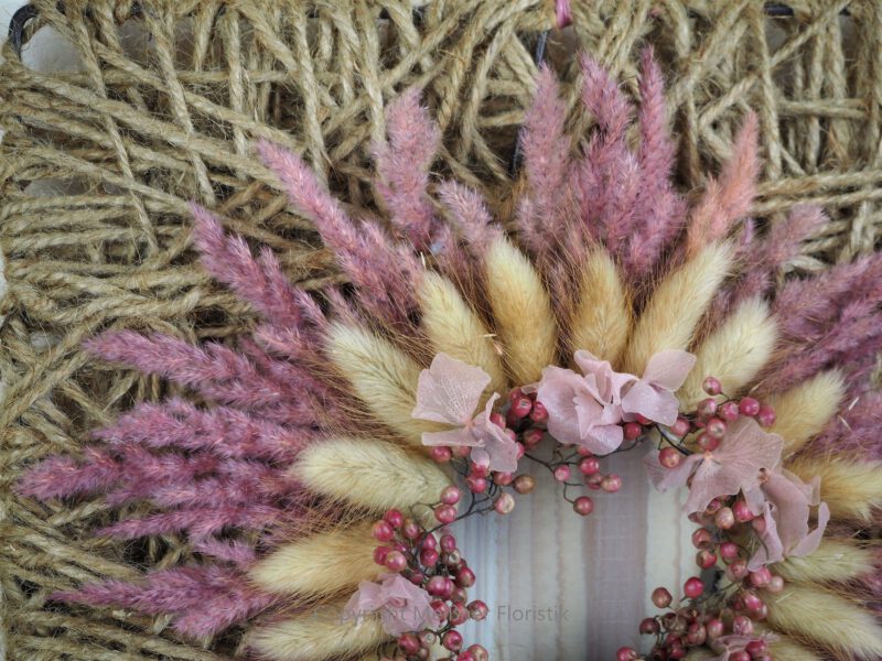 Hoop Trockenkranz Trockenblumen Wandkranz Türkranz Flowerhoop Fadenhoop Größe 30 oder 40 cm quadratisch rosa Hoop Trockenkranz Trockenblumen Wandkranz Türkranz Flowerhoop Fadenhoop Größe 30 oder 40 cm quadratisch rosa