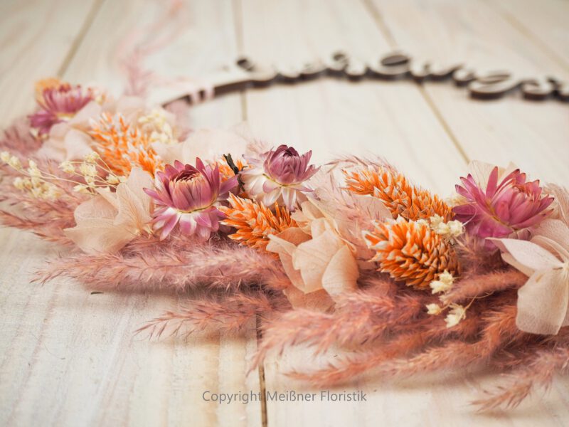 personalisiertes Ring Lieblingsmama / Lieblingspapa aus Holz mit Trockenblumen rosa peach personalisiertes Ring Lieblingsmama / Lieblingspapa aus Holz mit Trockenblumen rosa peach