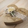 Personalisiertes Ringkissen Hochzeit, vintage Holz Herz Ringkissen creme Spitze Personalisiertes Ringkissen Hochzeit, vintage Holz Herz Ringkissen creme Spitze