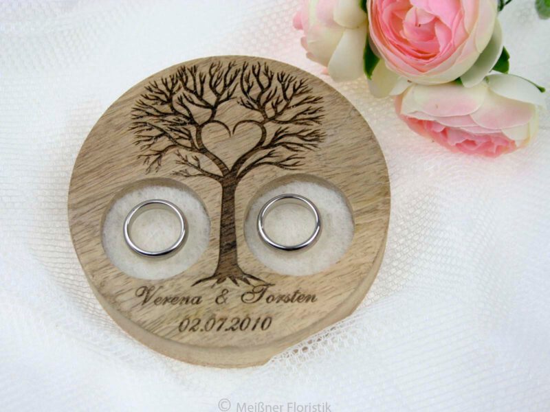 Personalisiertes Ringkissen Holz, alternatives Ringkissen aus Holz mit Baum und Herz graviert individuelles Ringkissen graviertes Ringkissen