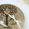 Personalisiertes Ringkissen Holz, alternatives Ringkissen aus Holz mit Baum und Herz graviert individuelles Ringkissen graviertes Ringkissen