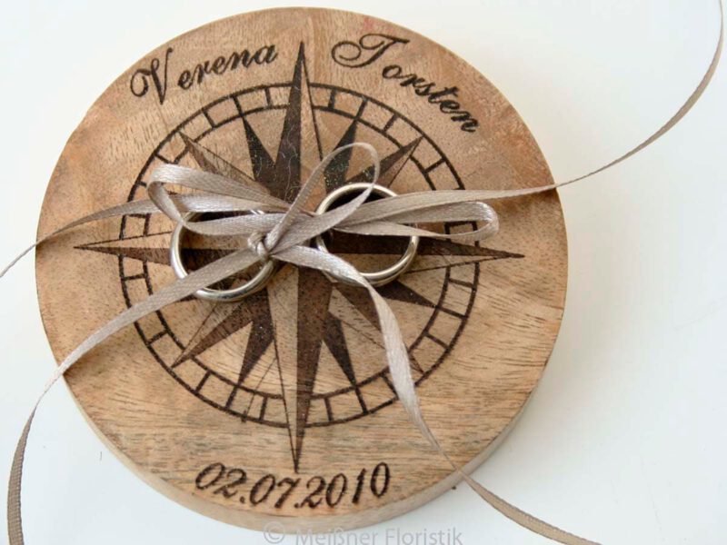 Ringkissen Holz Gravur Windrose
