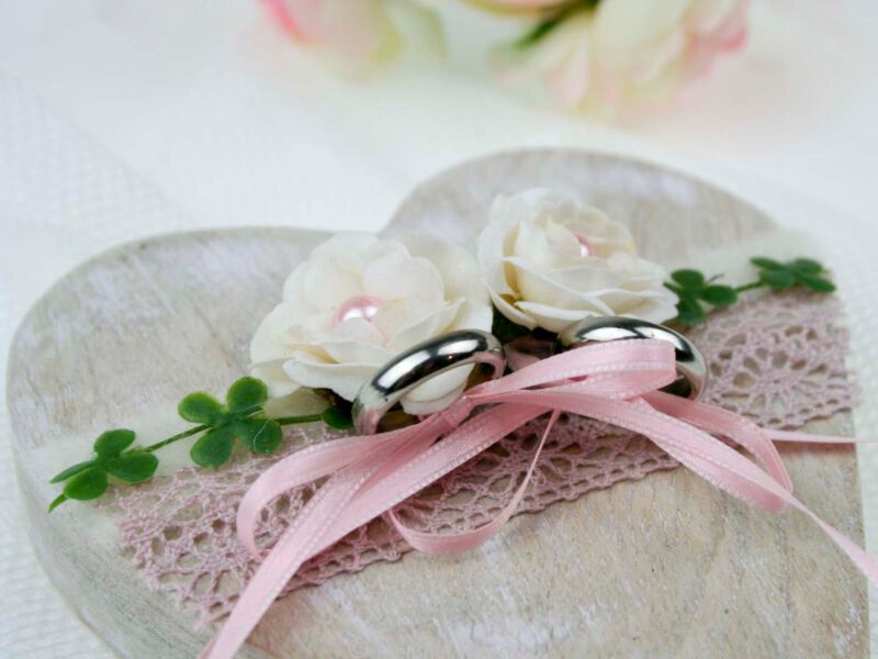 Ringkissen Holz Herz „creme rosa vintage“