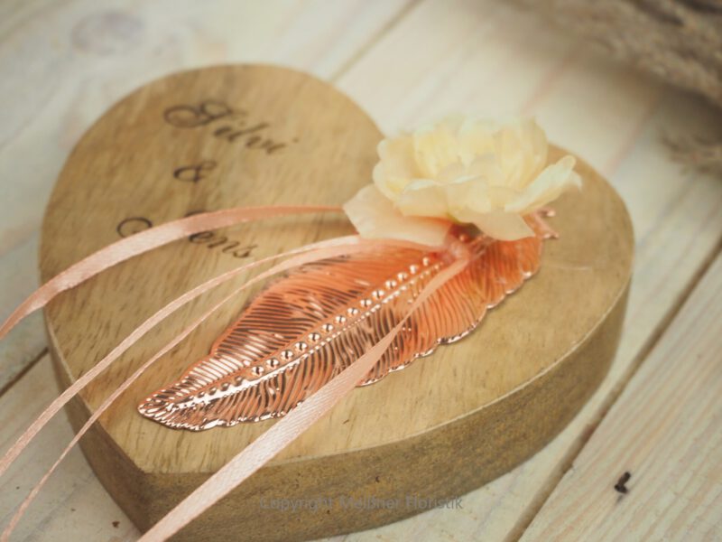 Ringkissen Holz Herz kupfer apricot personalisiert