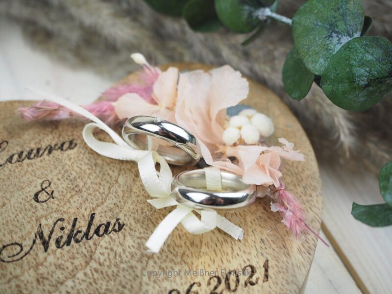 Ringkissen Holz Herz rosa boho Trockenblumen