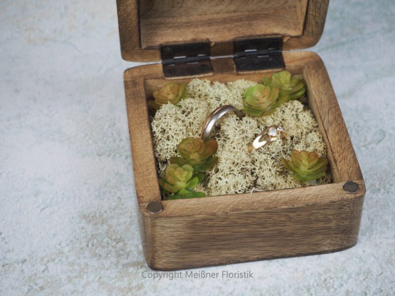 Ringkissen / Ringkästchen / Ringbox Mangoholz