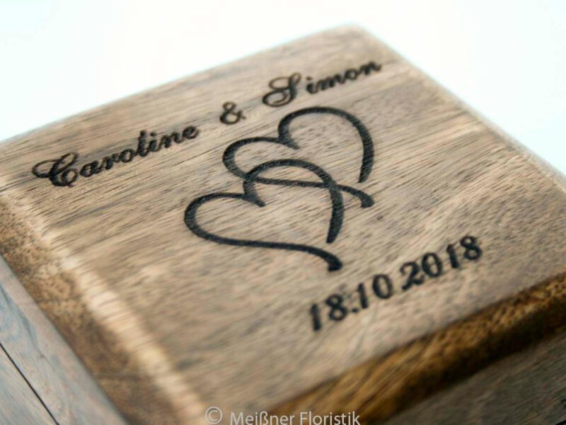 Ringkissen / Ringkästchen / Ringbox Mangoholz individualisierbar Ringkissen / Ringkästchen / Ringbox Mangoholz individualisierbar