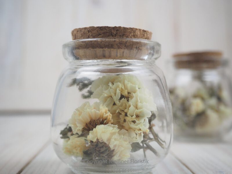 Trockenblumen gefüllte kleine Gläser 3 er Set creme weiß Trockenblumen gefüllte kleine Gläser 3 er Set creme weiß