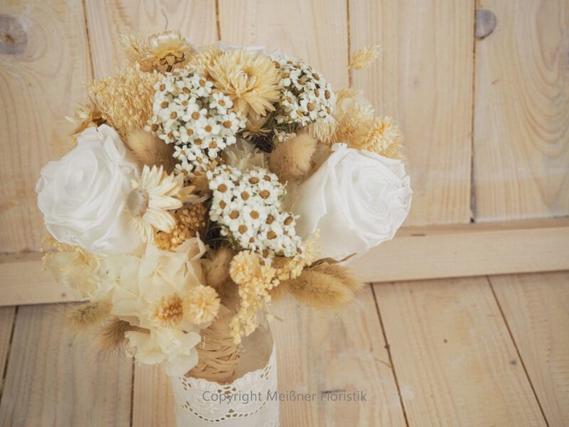 Trockenblumenstrauß Trockenblumen Strauß Trockenblumenstrauß Trockenblumen Strauß