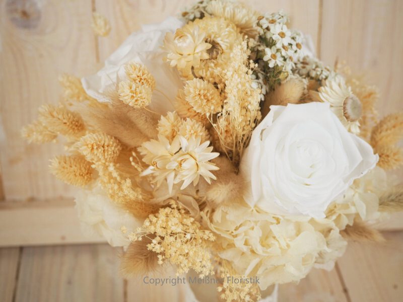 Trockenblumenstrauß Trockenblumen Strauß Trockenblumenstrauß Trockenblumen Strauß